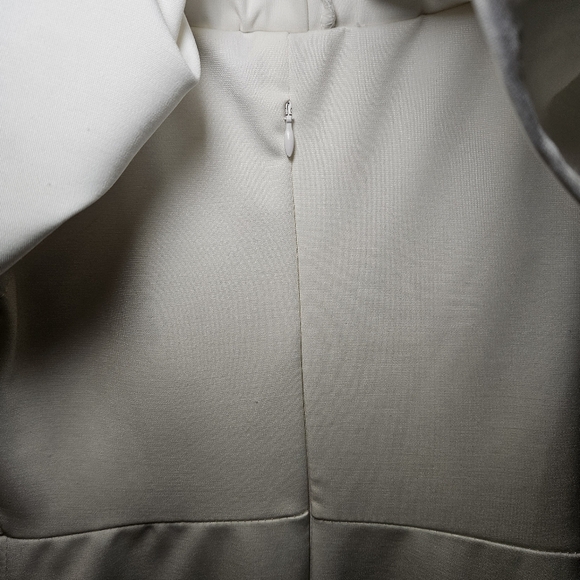 Elegant Off-Shoulder White Dress with Lace Applique & Fringe Detail - Picture 7 of 10